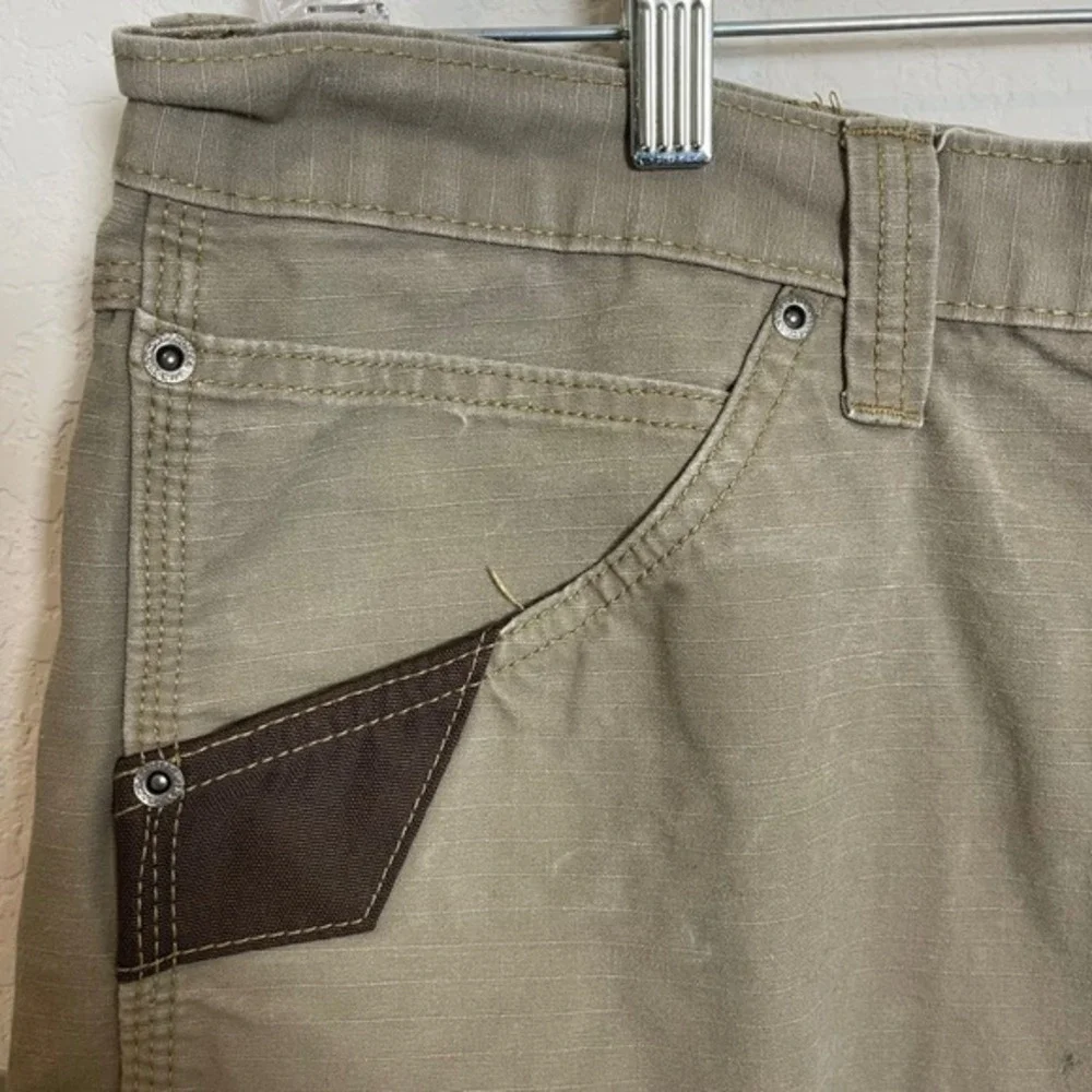 Wrangler Workwear Cargo Shorts Carpenter Utility Pockets Tan Size 40‎